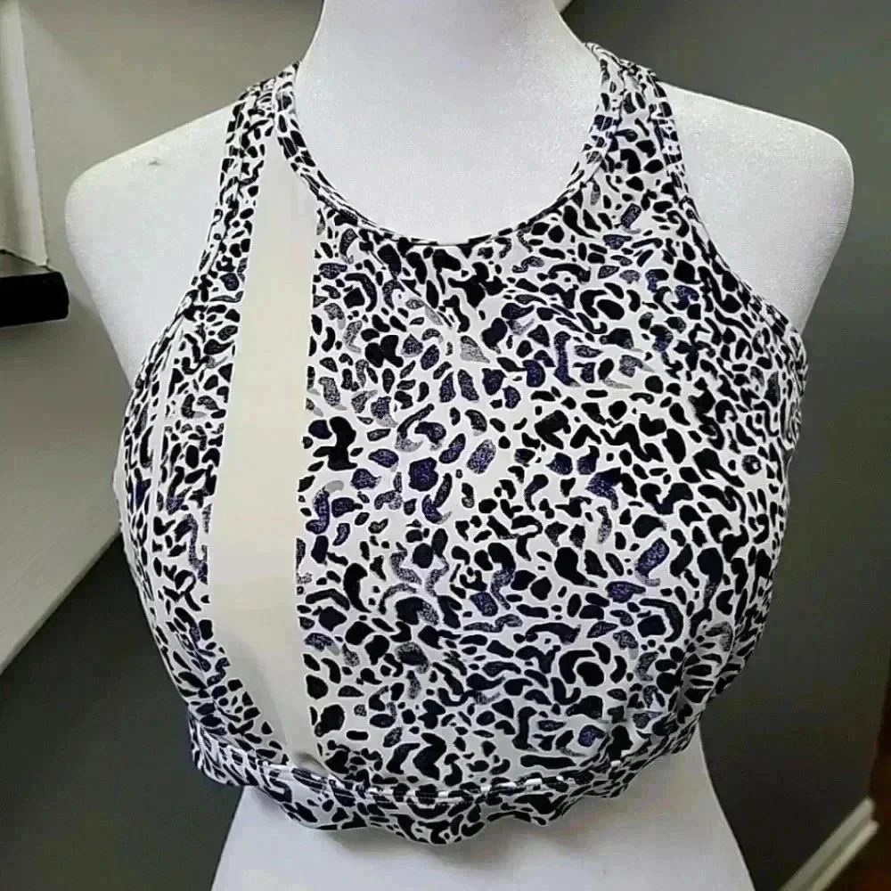 athleta prestige glory underiwre Sport bra Animal Print size 36 B/C Workout Gym
